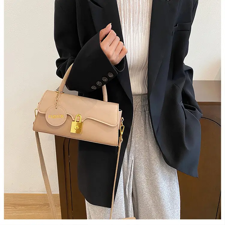 Black Crossbody Bag with Gold Lock for Women 2024 — feature 16