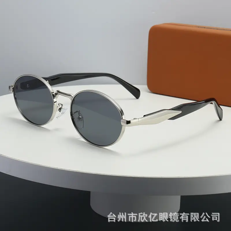 Metal Anti-UV Sunglasses with Rose Gold Tint - Image 2