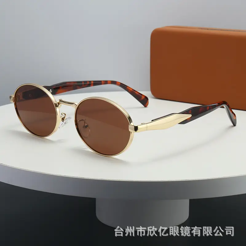 Metal Anti-UV Sunglasses with Rose Gold Tint - Image 3