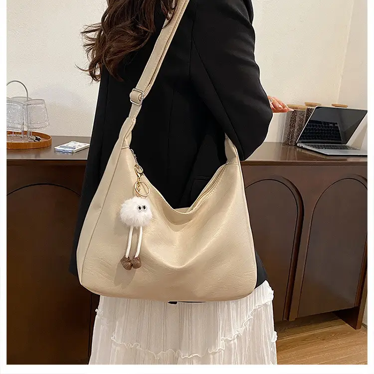 Black Large Capacity Women's Shoulder Bag 2024 - Image 12
