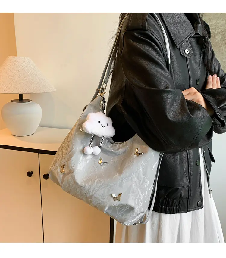 Black Butterfly Decorated Shoulder Bag for Women — feature 2