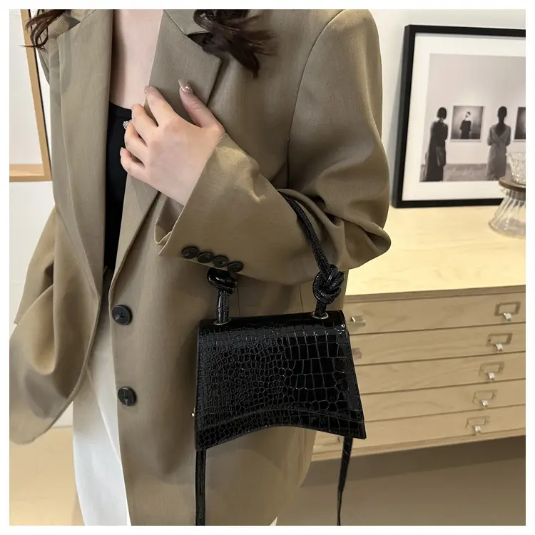 White Croc Quilted Shoulder Bag for Women - Image 6