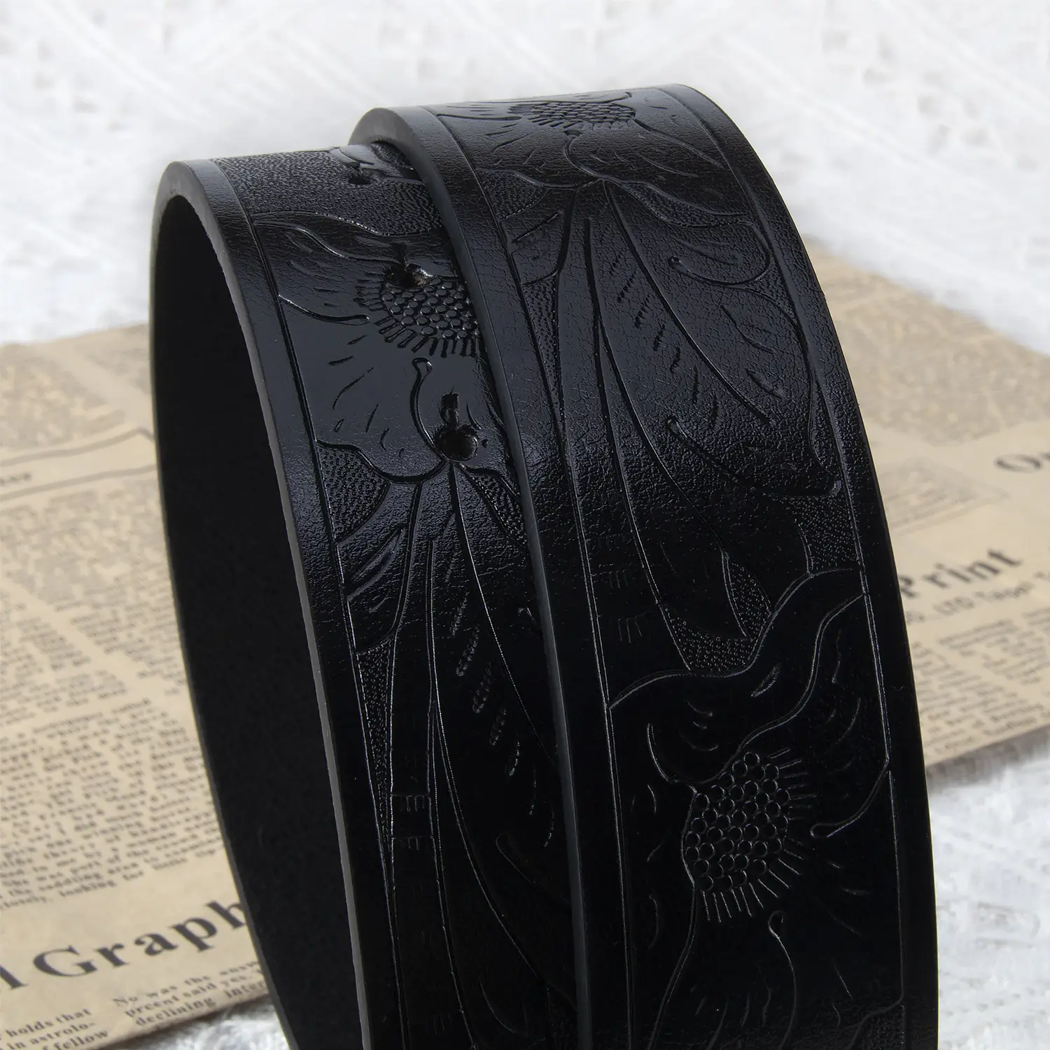 Explosive Men's Cow Head Belt with Embossed Buckle — feature 7