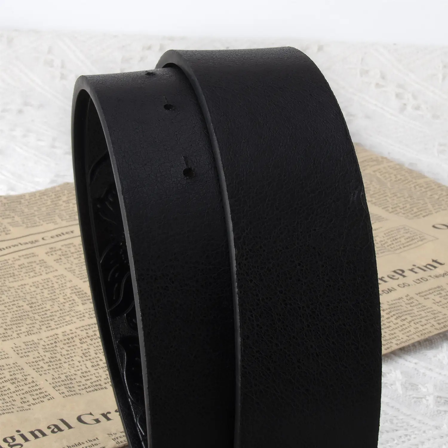 Explosive Men's Cow Head Belt with Embossed Buckle — feature 8