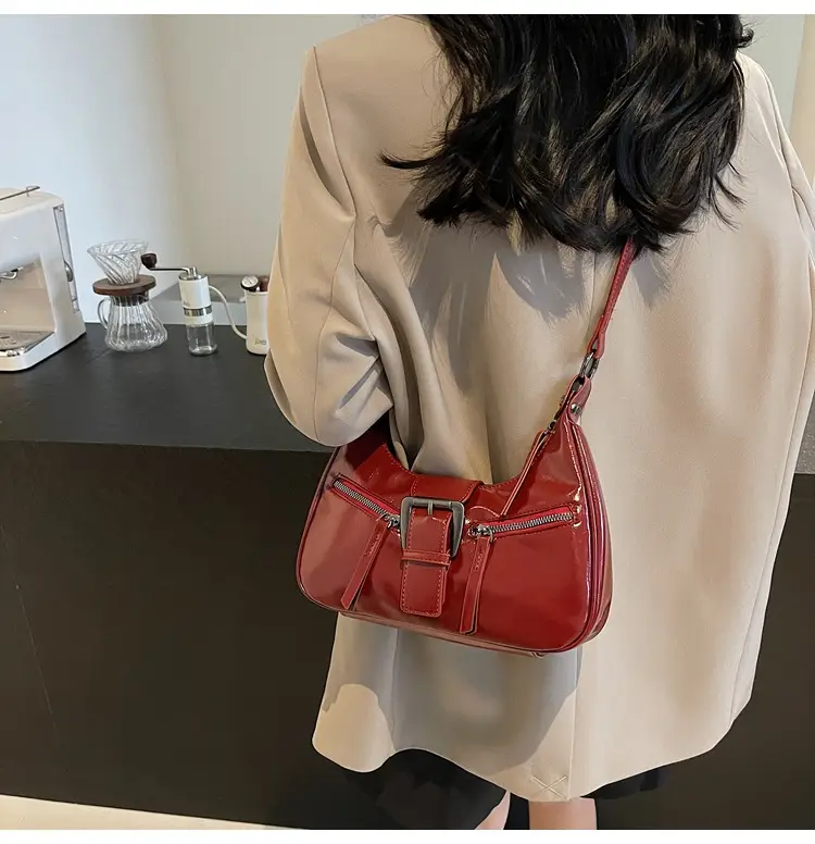 2025 New Black Texelized Shoulder Bag — feature 37