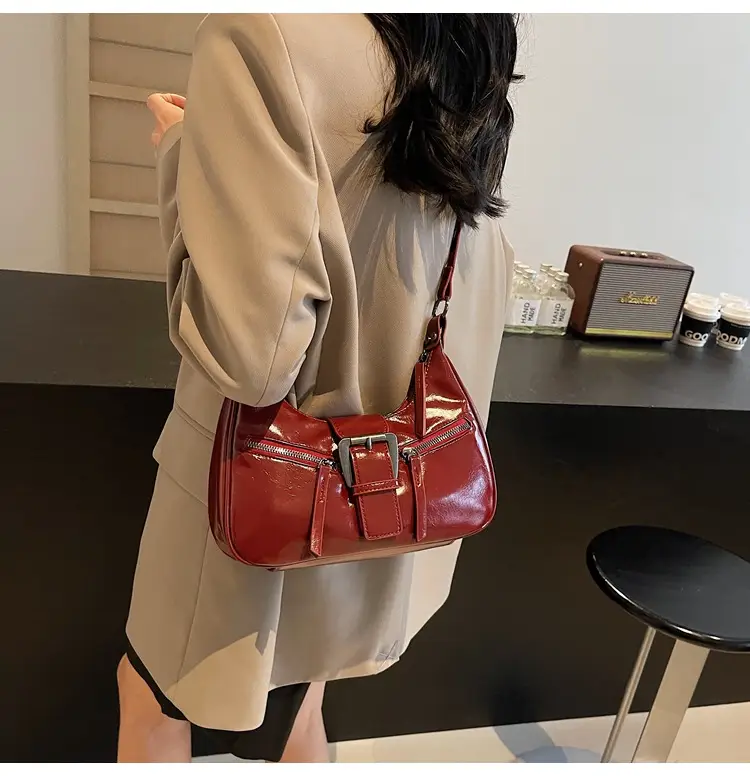 2025 New Black Texelized Shoulder Bag — feature 38