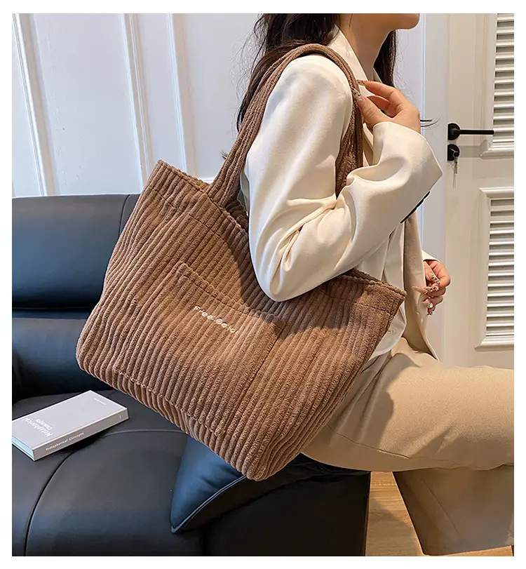 Black Velvet Tote Bag for Women 2024 — feature 2