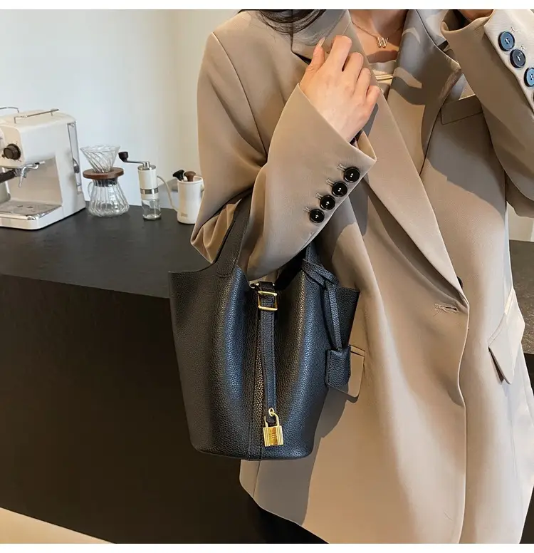 Brown Leather Crossbody Bag for Women 2026 — feature 17