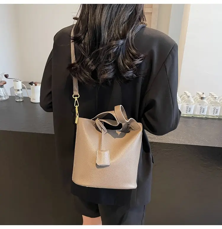 Brown Leather Crossbody Bag for Women 2026 — feature 20