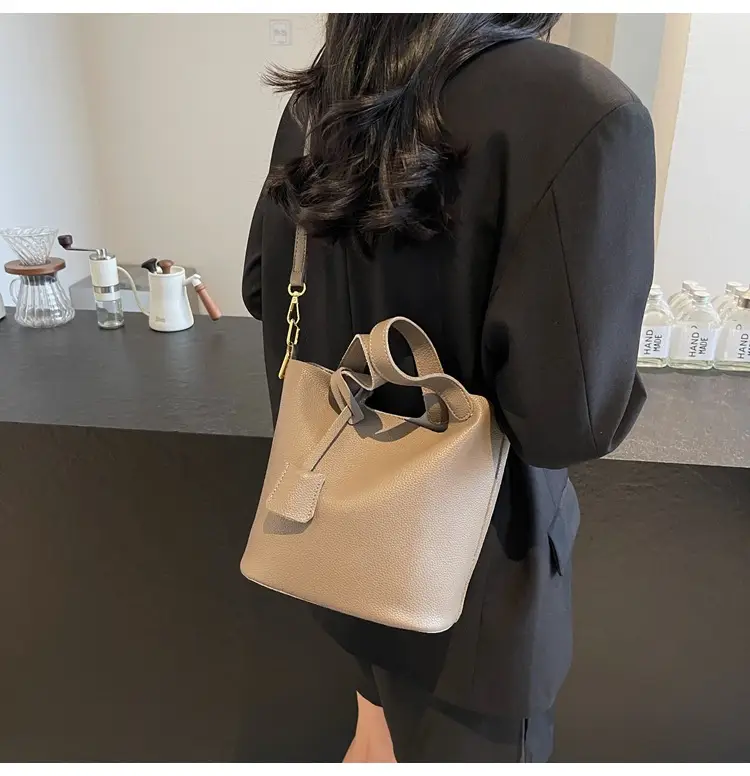 Brown Leather Crossbody Bag for Women 2026 — feature 21