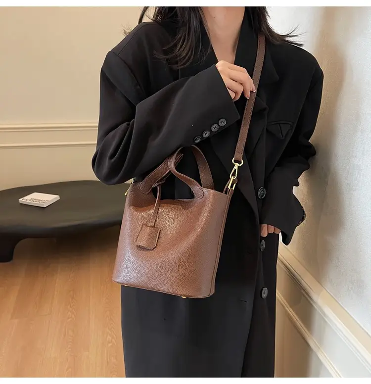 Brown Leather Crossbody Bag for Women 2026 — feature 8