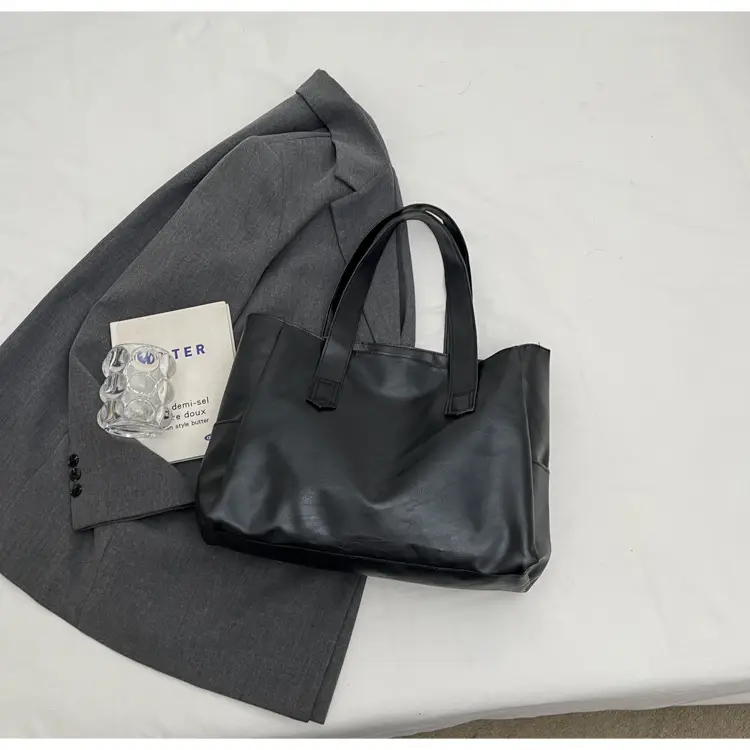 Retro Leather Tote Bag Brown Large Capacity — feature 24