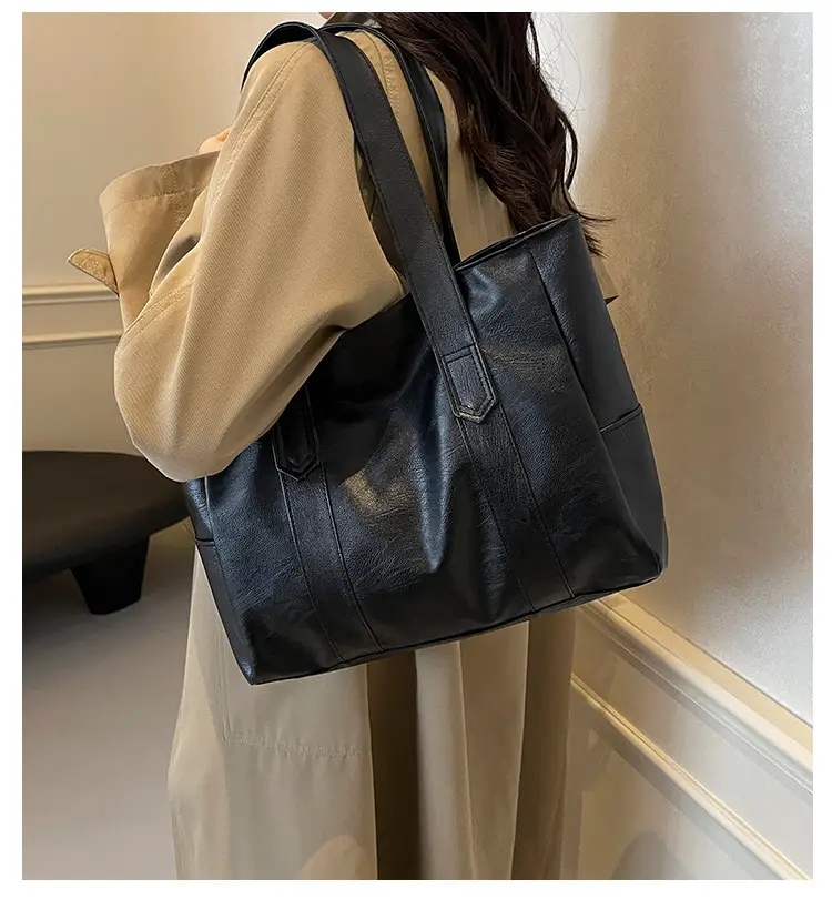 Retro Leather Tote Bag Brown Large Capacity — feature 3
