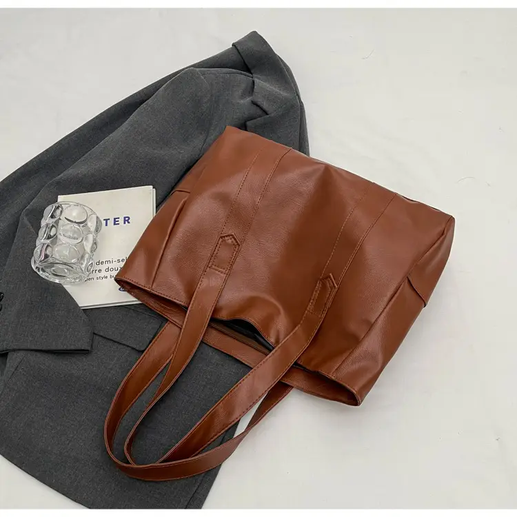 Retro Leather Tote Bag Brown Large Capacity — feature 37