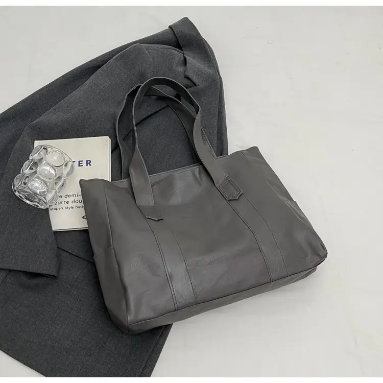 Retro Leather Tote Bag Brown Large Capacity — feature 43