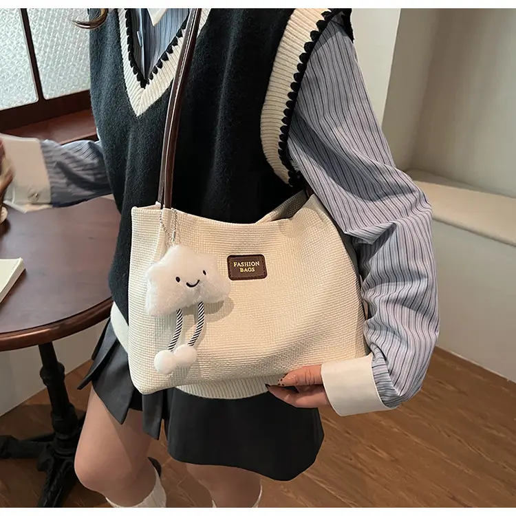 Women's Large Capacity Shoulder Bag Cream New Autumn — feature 15