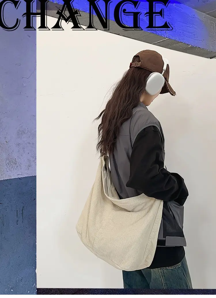Red Velvet Shoulder Bag for Women 2024 Autumn — feature 1