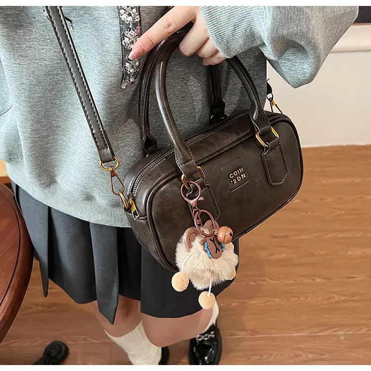 Retro Black Shoulder Bag for Women 2026 — feature 20