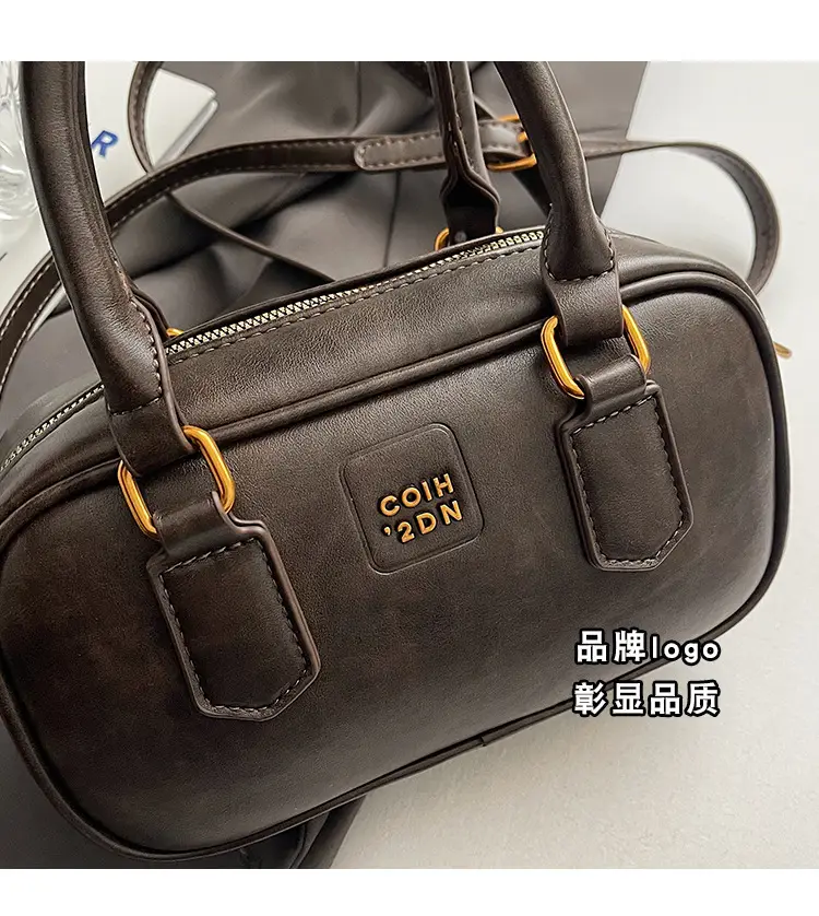 Retro Black Shoulder Bag for Women 2026 — feature 9