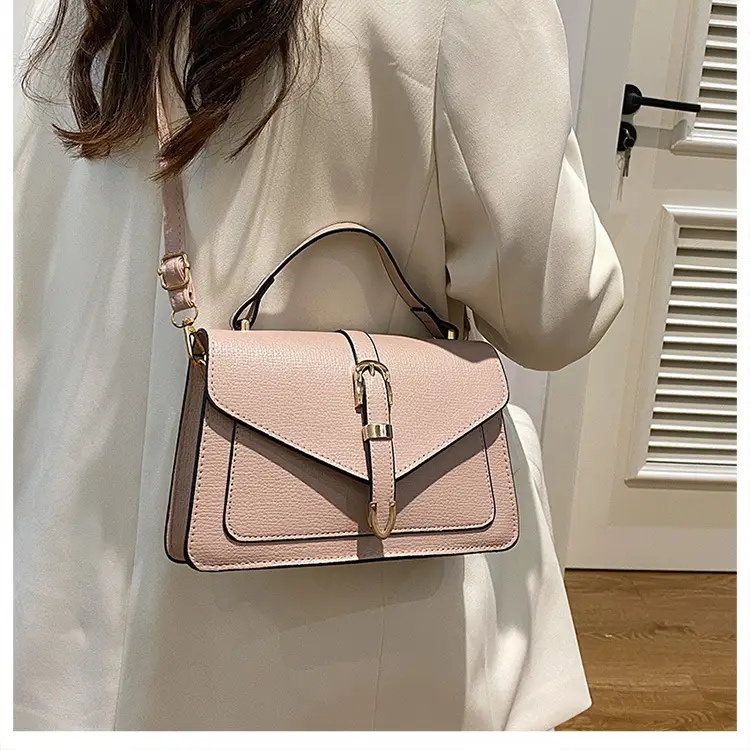 Vintage 2024 Women's Small Square Bag Belt Crossbody — feature 15