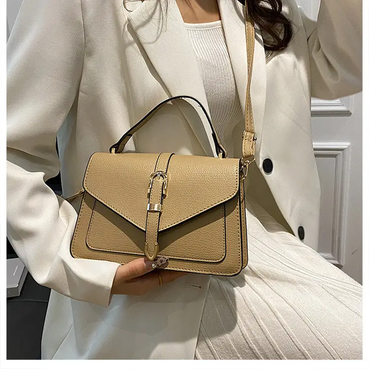 Vintage 2024 Women's Small Square Bag Belt Crossbody — feature 17