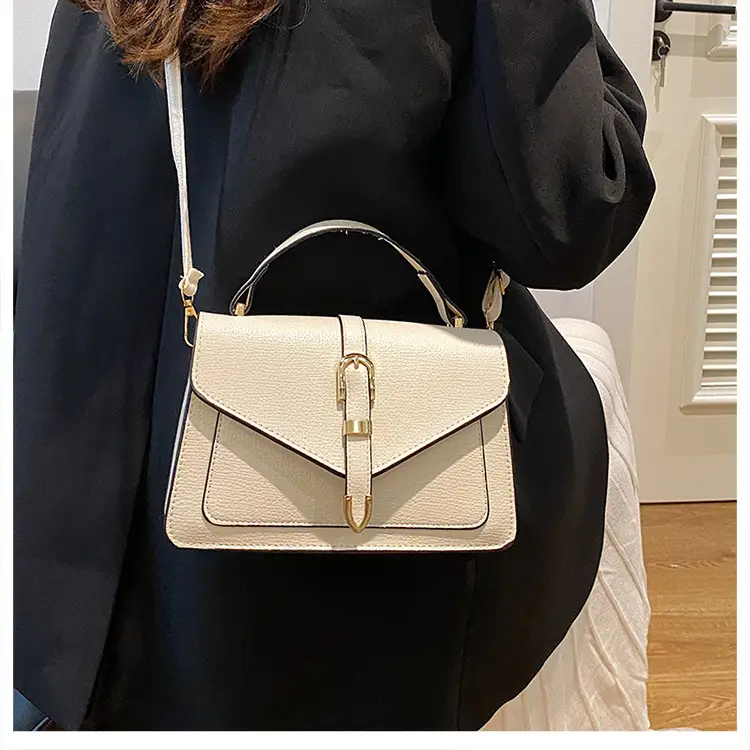 Vintage 2024 Women's Small Square Bag Belt Crossbody — feature 19