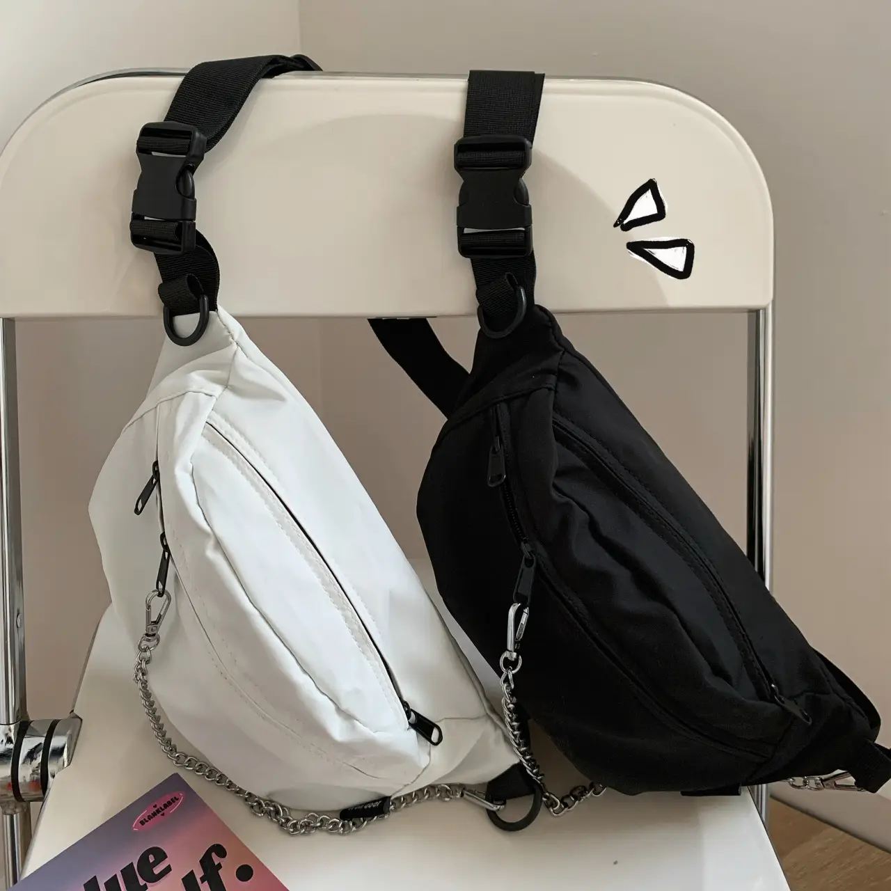 Black Korean Style Crossbody Bag with Chain Detail — feature 10