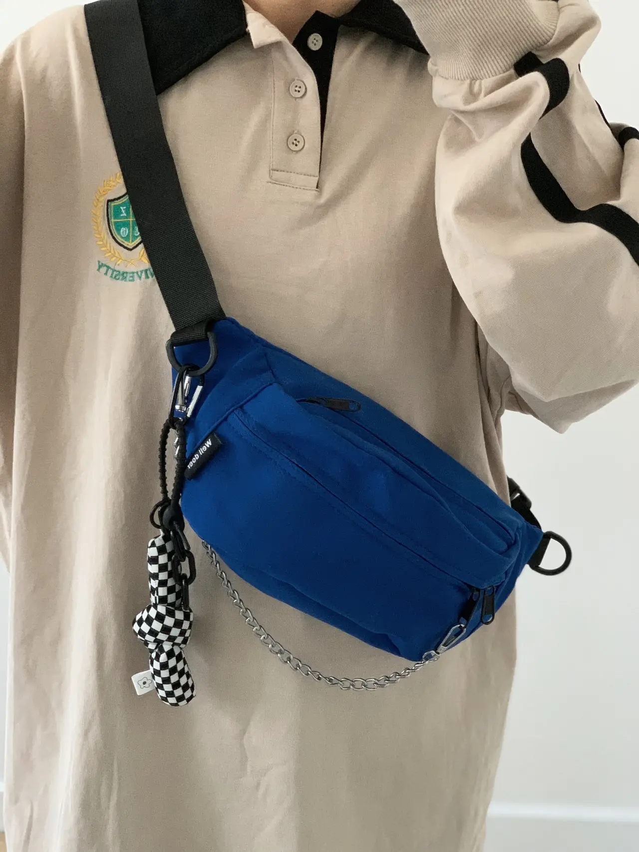 Black Korean Style Crossbody Bag with Chain Detail