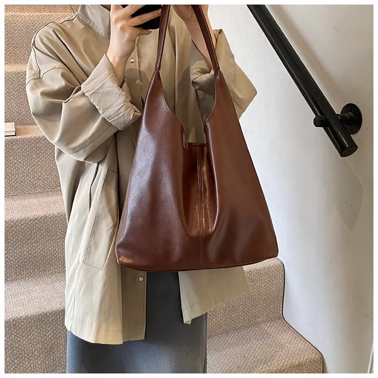 Large Capacity Leather Shoulder Bag for Women — feature 20