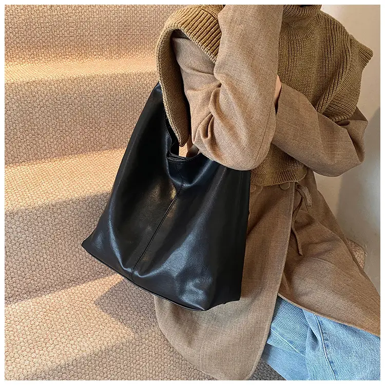 Large Capacity Leather Shoulder Bag for Women — feature 30