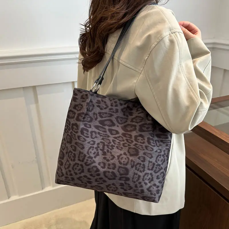 Leopard Print Large Tote Bag for Women 2024 - Image 6