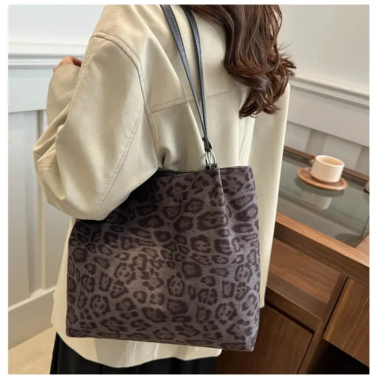 Leopard Print Large Tote Bag for Women 2024 — feature 12