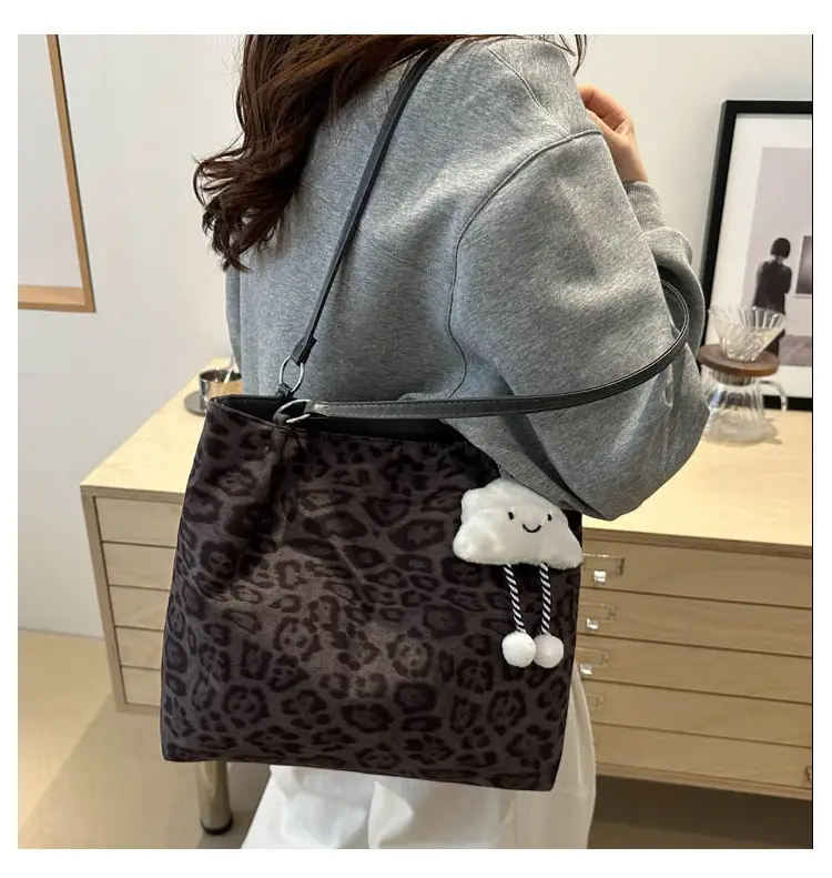 Leopard Print Large Tote Bag for Women 2024 — feature 14