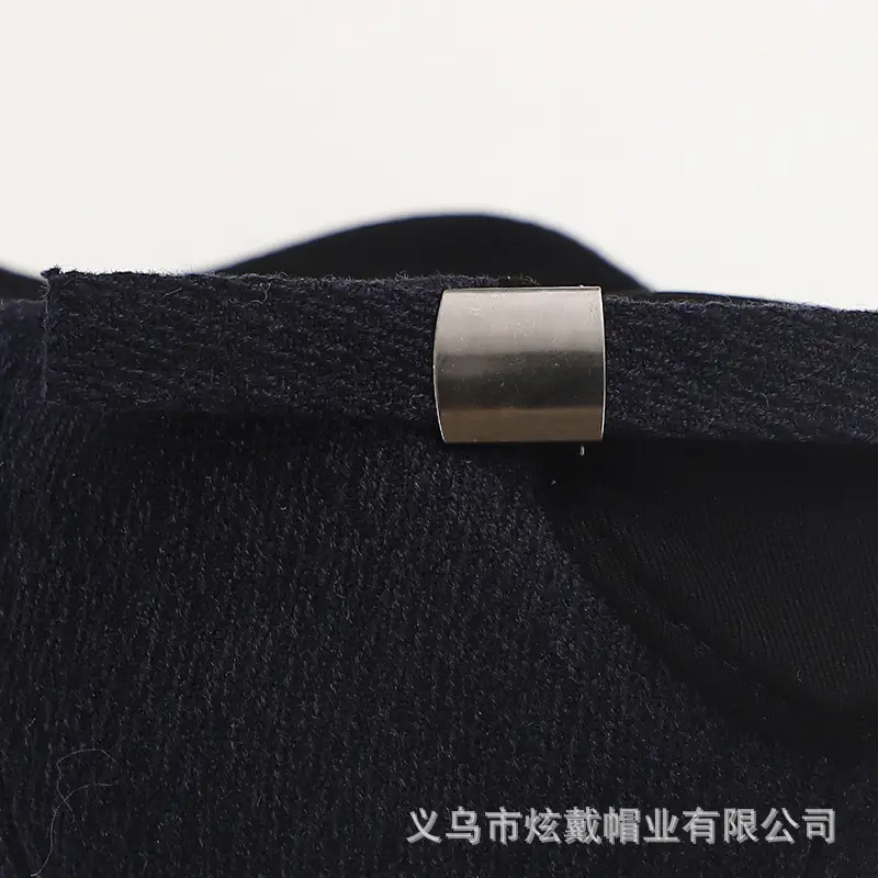 Winter Fleece Lined Men's Hat with Duck Tongue Design — feature 4