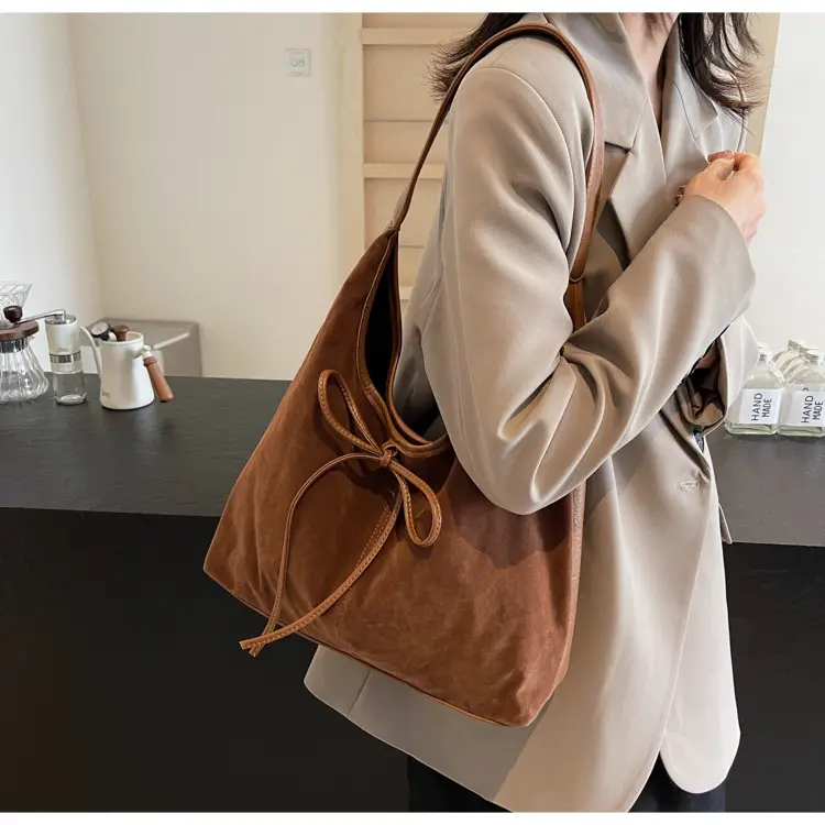 Women's Suede Shoulder Bag Brown Large Capacity — feature 19