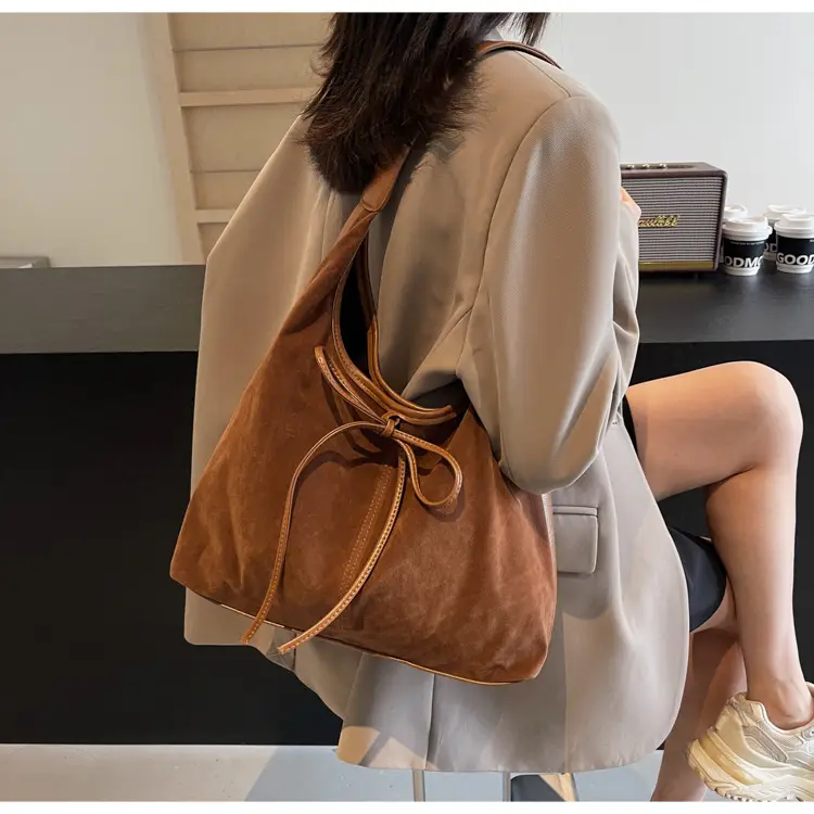 Women's Suede Shoulder Bag Brown Large Capacity — feature 22
