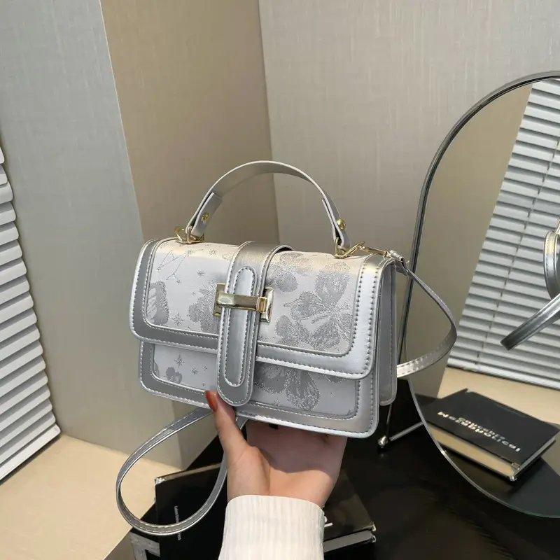 Light Luxury Square Shoulder Bag 2024 Korean Style - Image 3