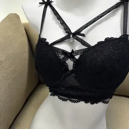 Pink Lace Push-Up Bra Set with Heart Pendant - Image 13