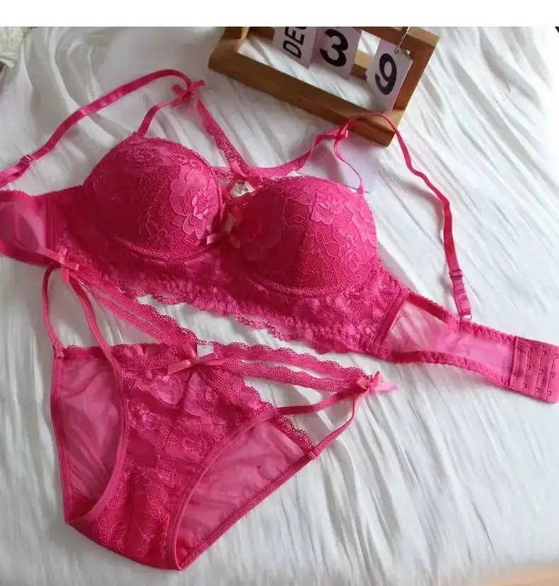 Pink Lace Push-Up Bra Set with Heart Pendant — feature 8