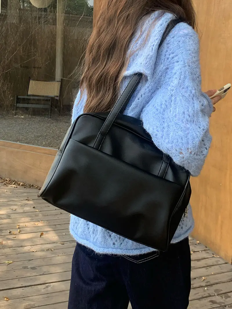 Korean Style Large Capacity Shoulder Bag Women's Autumn 2025 New Retro Underarm Bag All-match Large Capacity Tote Bag — feature 18