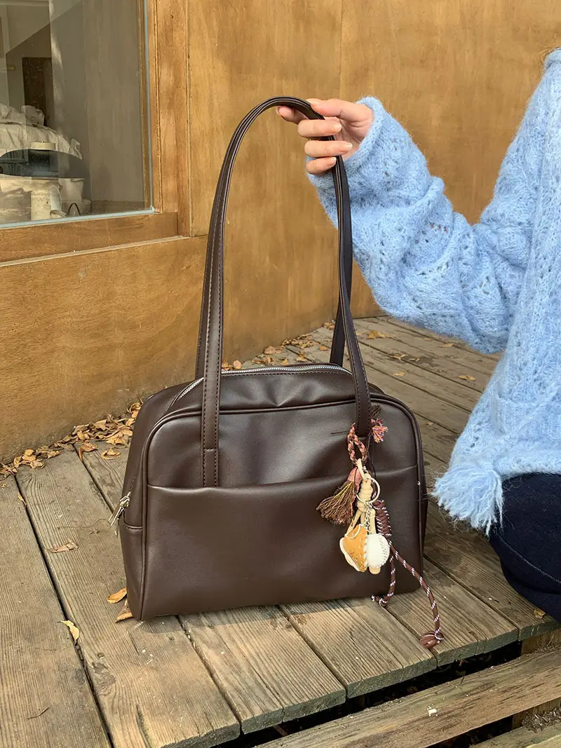Korean Style Large Capacity Shoulder Bag Women's Autumn 2025 New Retro Underarm Bag All-match Large Capacity Tote Bag — feature 5