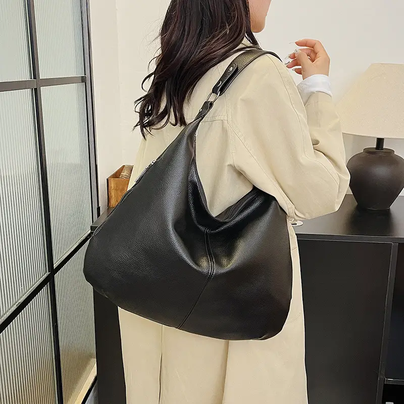 Brown Leather Shoulder Bag for Women, Large Capacity, 2026 - Image 4