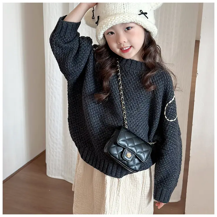 Pink Quilted Crossbody Bag with Gold Chain — feature 14