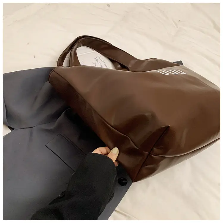 Ins Style White Leather Tote Bag with Letter Print — feature 6
