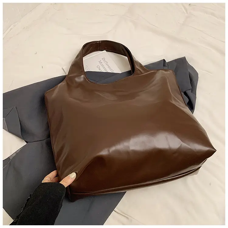 Ins Style White Leather Tote Bag with Letter Print — feature 8