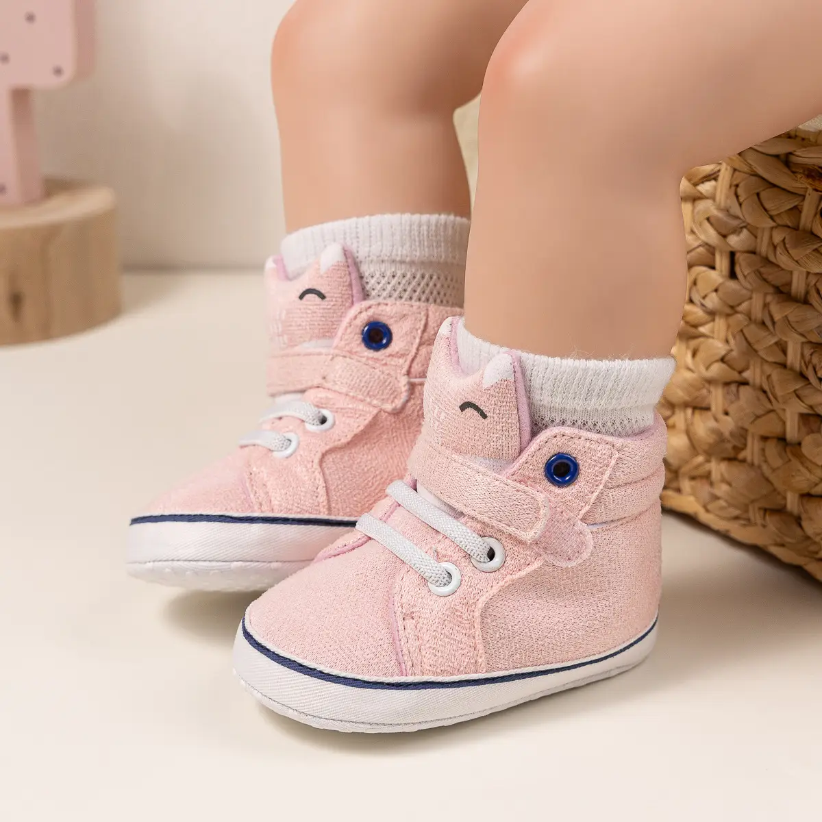 Pink Velvet Velcro Baby Shoes for 0-1 Years — feature 15