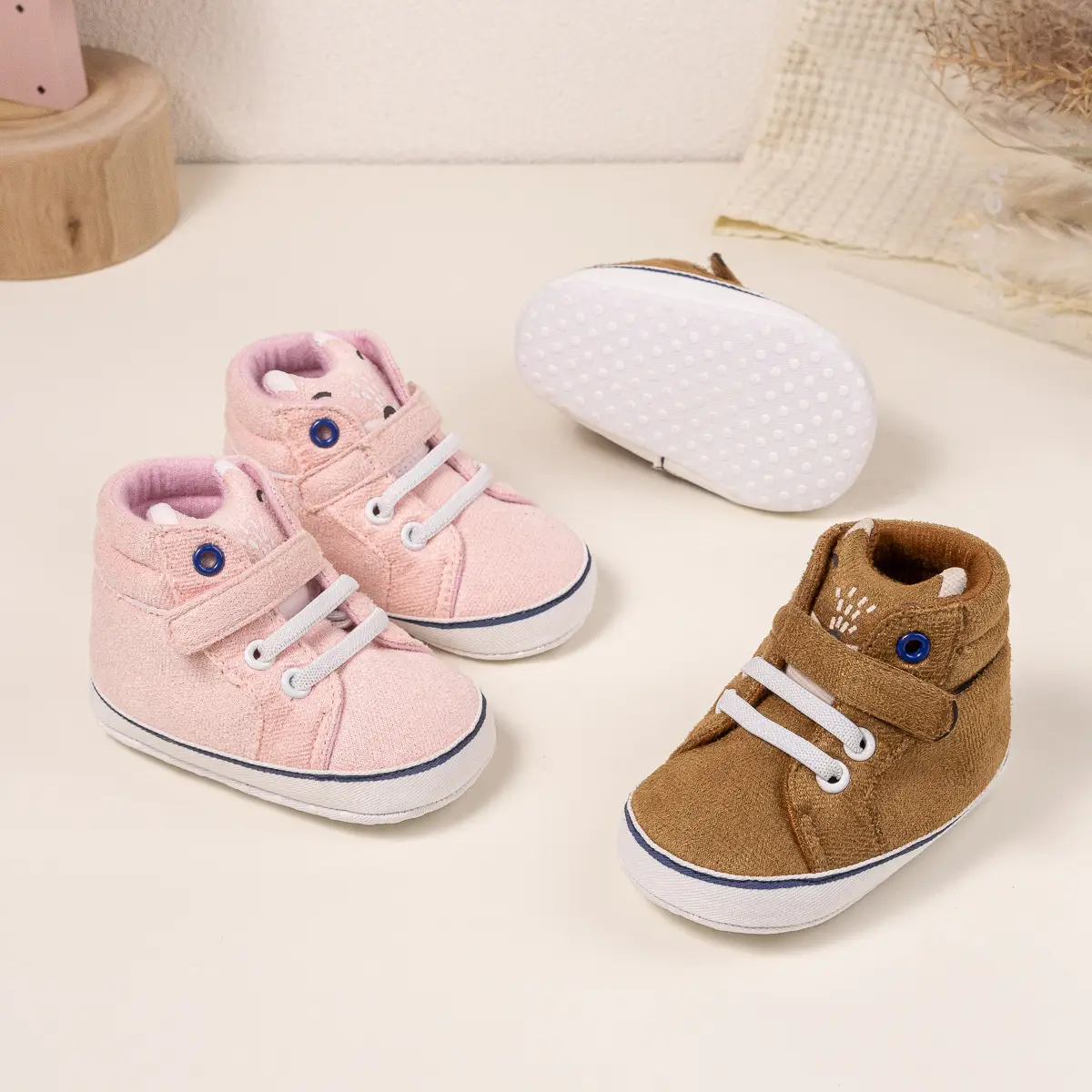 Pink Velvet Velcro Baby Shoes for 0-1 Years — feature 5