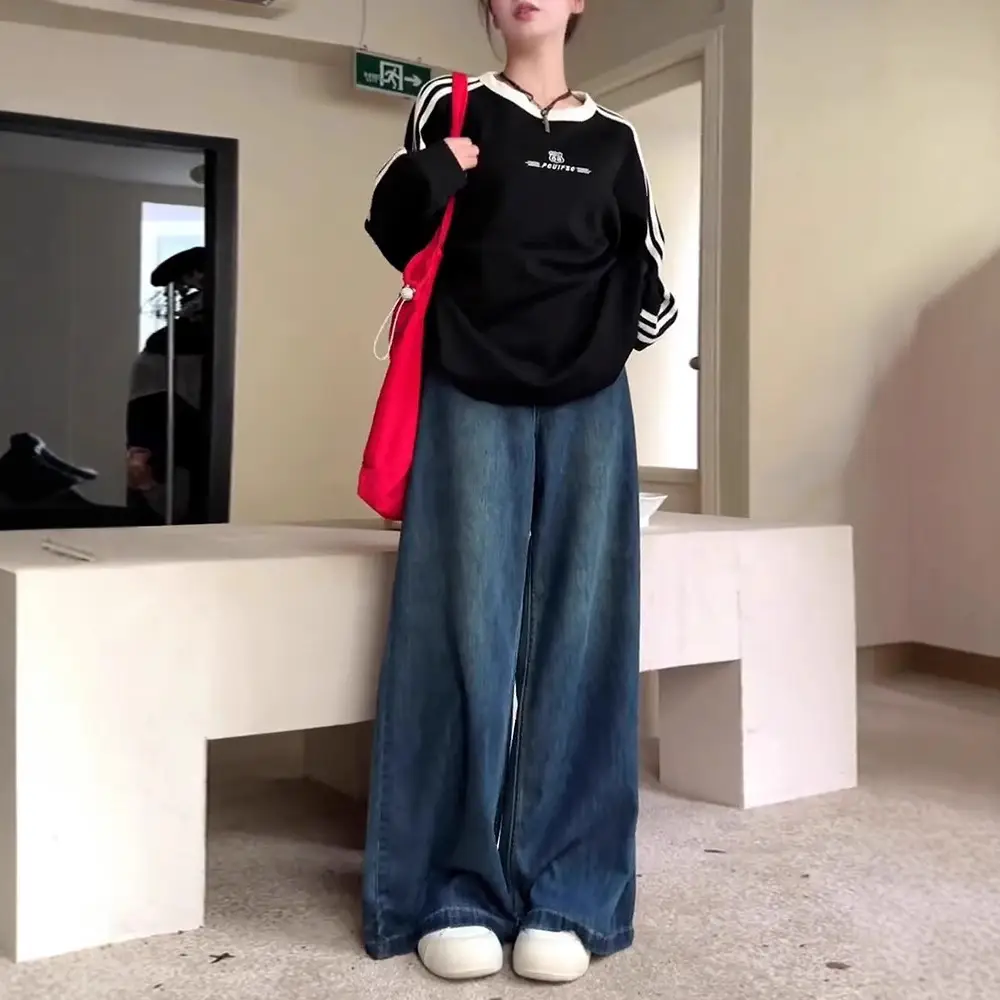 Women's Dark Blue Wide Leg Jeans Pear Shaped Body