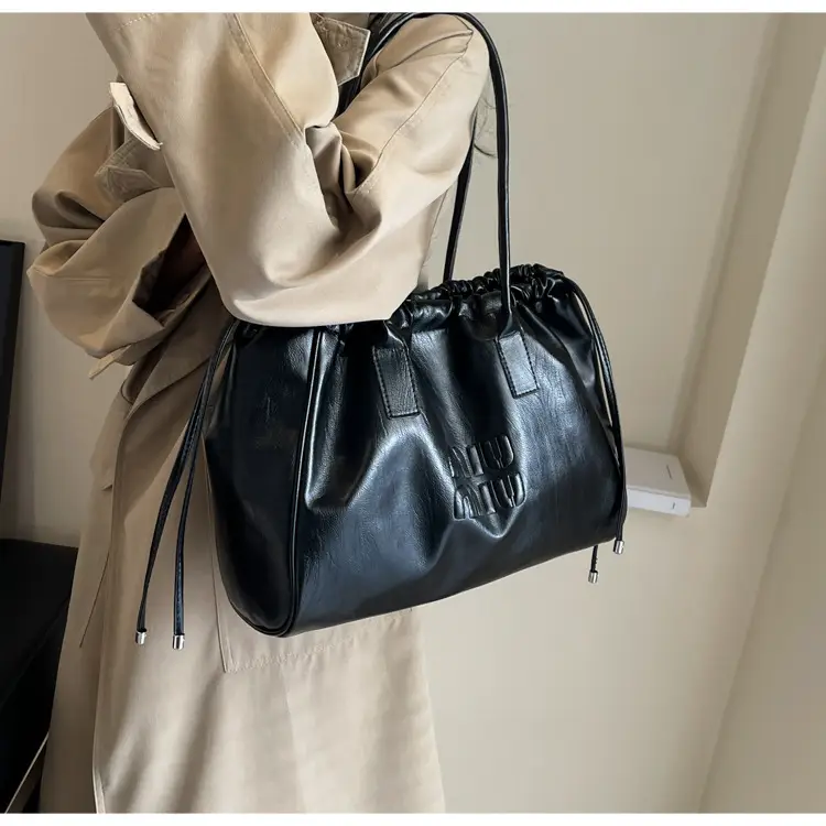 2024 Women's Black PU Shoulder Bag Large Capacity Elegant Casual Commuter Handbag — feature 17