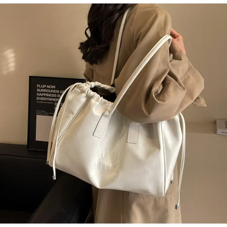 2024 Women's Black PU Shoulder Bag Large Capacity Elegant Casual Commuter Handbag — feature 20